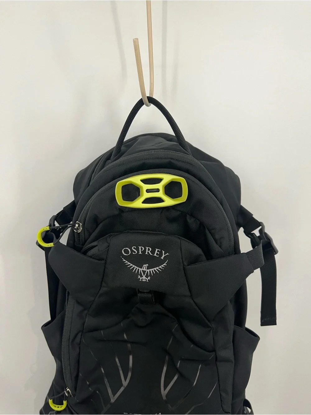 Osprey Raptor 14 Hydration Hiking Backpack - Black with Lime Accents